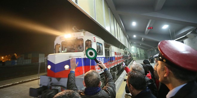 Turistik Do�u Ekspresi yeni sezonda Kars'tan ilk seferine ��kt�