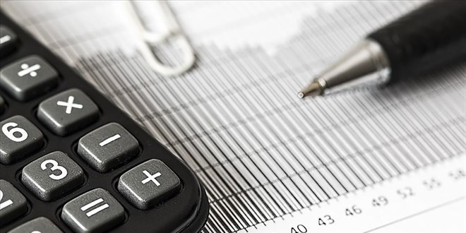 En yüksek yıllık brüt kazanç finans ve sigorta sektöründe
