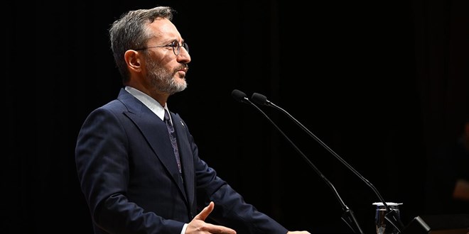 Altun: Tarih, tarihin doğru tarafında duranları yazar