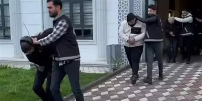 Kendilerini polis ve savcı olarak tanıtıp 3 milyon TL dolandırdılar
