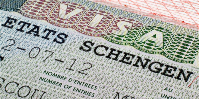 O �lkeler AB'nin vizesiz seyahat b�lgesine fiilen dahil oldu