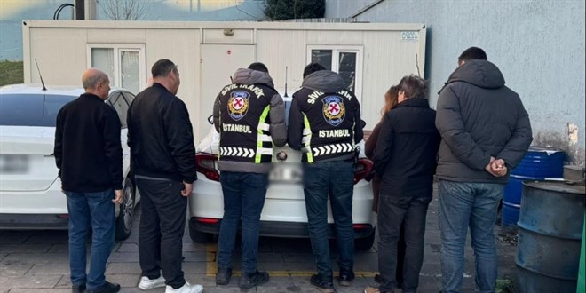 Ambulansın geçişini engelleyen sürücülere ceza