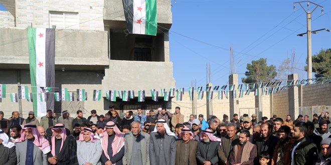 Tel Abyadlı aşiretler, PKK/YPG işgaline karşı yeni yönetimden destek istedi
