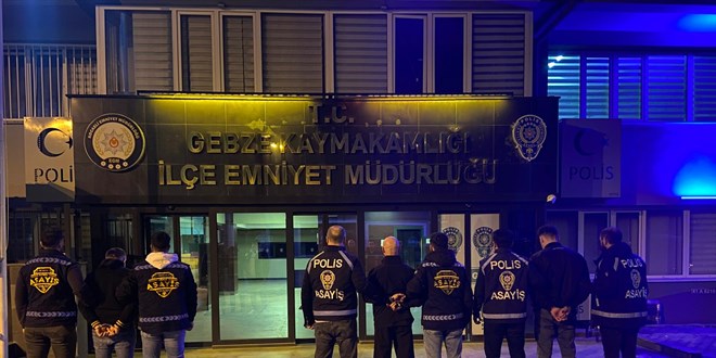 Akaryakıtını gasbetmek istedikleri tırın sürücüsünü yaralayan 4 kişi tutuklandı
