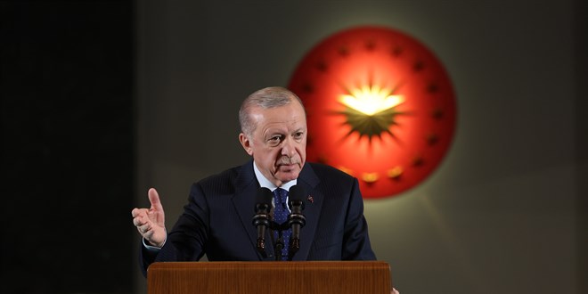 Erdoğan'dan Valilere: Makam odalarına sıkışıp kalmayın