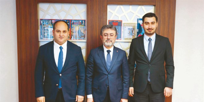 Bakan Yumaklı'dan belediyelere sert uyarı: Gereğini yaparız