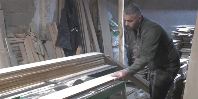 Babasına destek olmak için öğrendi, kürek yapımında ihracatçı oldu