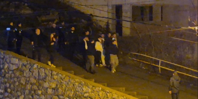 Bartın Emniyet Müdürlüğü binası önünde hareketli anlar