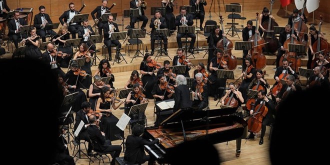 Beta Enerji Filarmoni Orkestras� ilk konseriyle sanatseverlerle bulu�tu