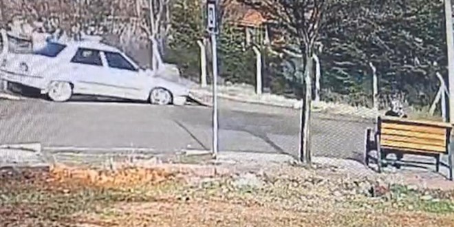 K�r�kkale'de feci kaza: Otomobil duvara �arpt�, 1 ki�i �ld�