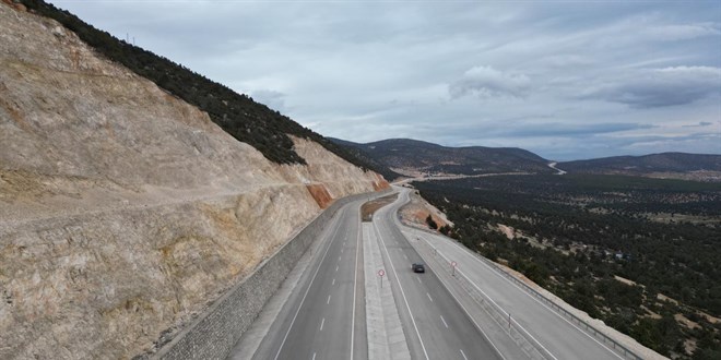 Korkuteli-Elmalı yolu yarın hizmete açılacak