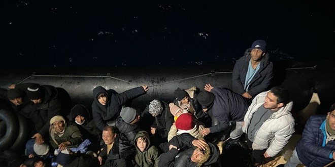 �zmir'de 37 d�zensiz g��men yakaland�