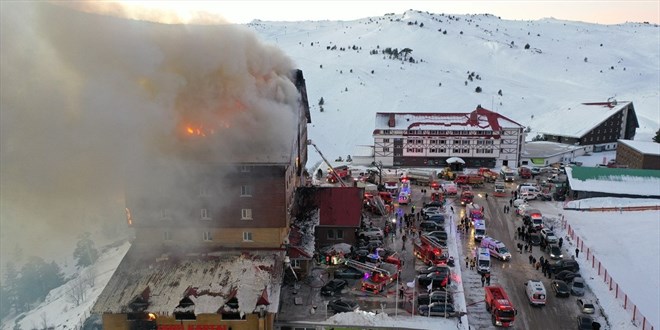 Siyasilerden Bolu'daki yang�n facias�nda hayat�n� kaybedenler i�in taziye mesajlar�