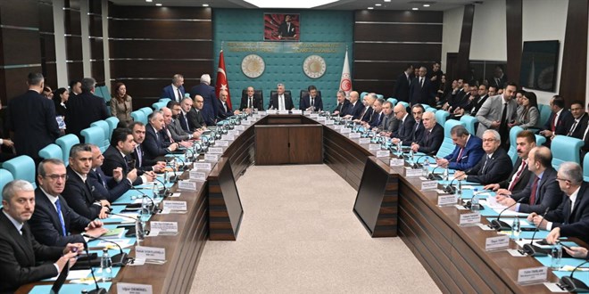 Üç bakandan fahiş fiyat toplantısı