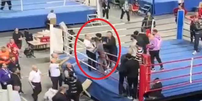 Kick boks maçında kavga ring dışına taştı: 1'i hakem 2 yaralı