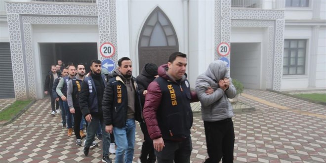 Vurgunun miktarı dudak uçuklattı! Tek tek gözaltına alındılar