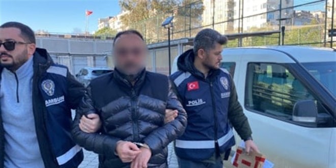 Para isteyen oğlunu ekmek bıçağıyla bıçakladı