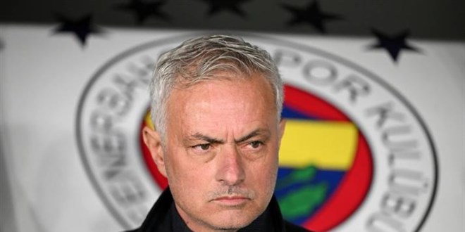 Jose Mourinho'dan galibiyet sonrası hakem isyanı!