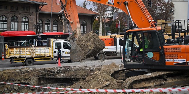 Ankara Ulus'ta göçük