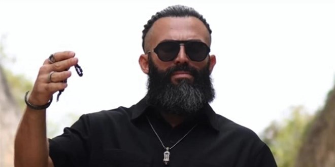 Turabi'ye 'müstehcenlik'ten soruşturma: Yakalama kararı verildi