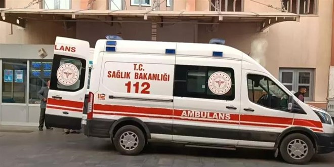 Tuğla taşıma bandına ayağını kaptıran işçi öldü