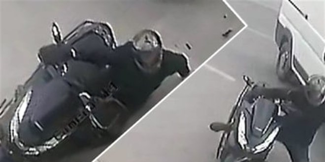 Minibüs aniden direksiyon kırınca, motosikletli uçtu