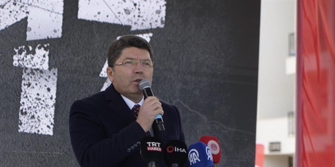 Bakan Tunç: Cumhurbaşkanımız her kabine toplantısında deprem bölgesini sordu