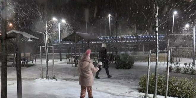 İstanbul'da kar yağışı gece boyu devam etti