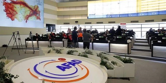 AFAD'dan Santorini raporu: 3 şehre mobil siren sevk edildi
