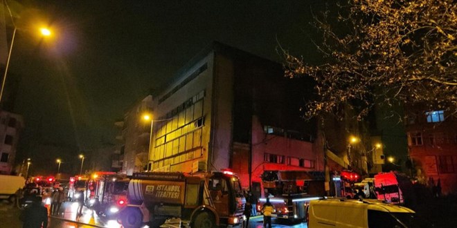 İstanbul'da sıcak saatler! Tekstil atölyesinde yangın çıktı