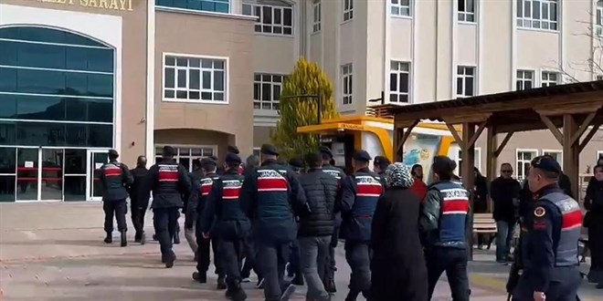 Kıskaç-38 ile FETÖ'ye Darbe: 24 Tutuklu