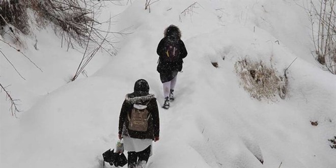 İstanbul'da 8 ilçede okullar tatil edildi: Valilikten açıklama geldi