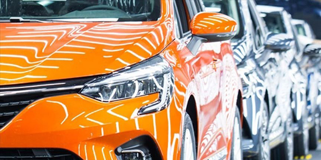 Otomobilde 'sıfır km pazarı' daraldı 2. el satışları arttı