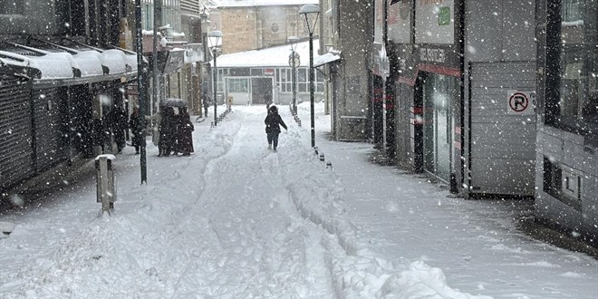 İç Anadolu'da kar etkili oluyor