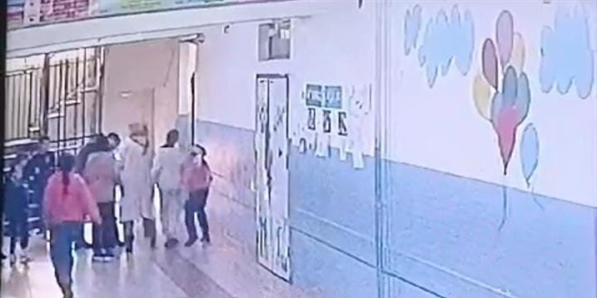 Boğazı tıkanan öğrenci hemlich manevrasıyla nefes aldı