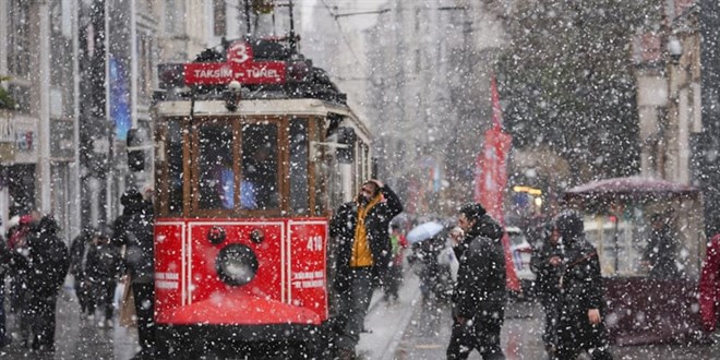 AKOM uyardı: Kar yağışı iki gün daha devam edecek