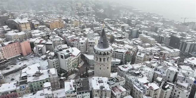 AKOM, İstanbul'da etkili olan kar yağışına ilişkin verileri paylaştı