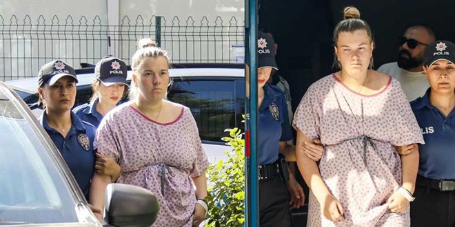 Yeni doğan bebeğini klozete bırakan Rus anneye 15 yıl hapis