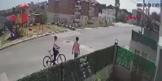 Oğlunu ağlatan çocuğu aracı ile ezen kadına 2 yıl 11 ay hapis cezası