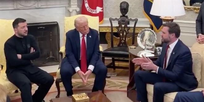 Trump ile Zelenskiy, Oval Ofis'te kameralar önünde tartıştı