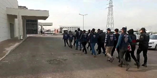 Bin liralık hediye çekine kimlik bilgisi: 200 milyon liralık vurgun yaptılar
