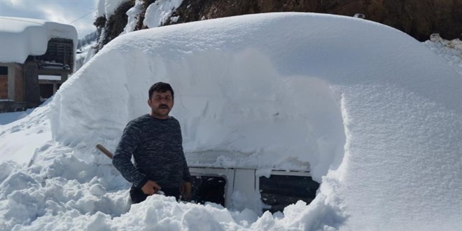 Artvin'de insanlar park ettiği arabalarını bulamadı!