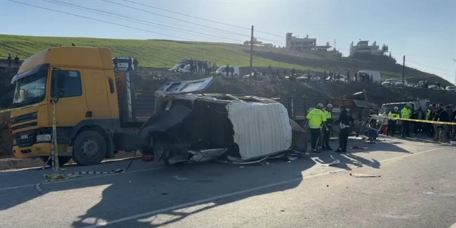 Hatay'da feci kaza: 6 ölü, 8 yaralı