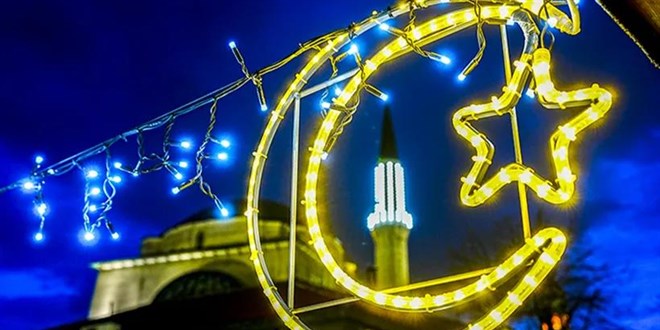 İstanbul'da 10 Mart 2025 Pazartesi İftar ve Sahur Vakitleri