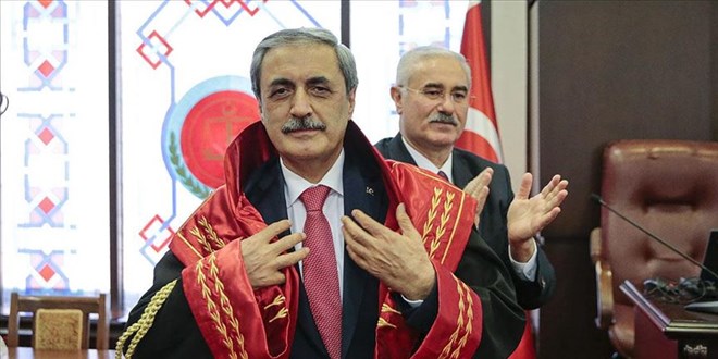 Eski Yargıtay Başsavcısı Şahin emekli oldu