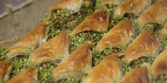 Bakanlık tek tek ifşaladı! Baklavada Ay çekirdeği, Sucukta Sakatat