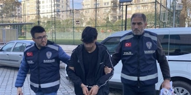 19 yaşındaki genç kızı parkta darbetti!