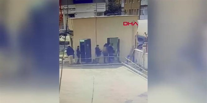 Polise ve bekçiye saldıran kadın gözaltına alındı