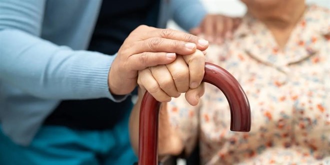 Türkiye'de Yaşlı Bakım Sigortası Sistemi Hayata Geçiyor