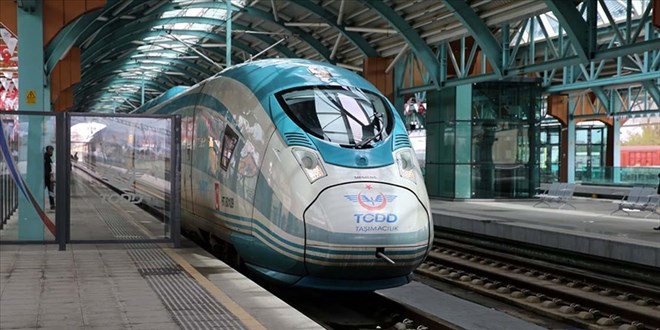 63 Tren Garında Ücretsiz İnternet Hizmeti Başladı